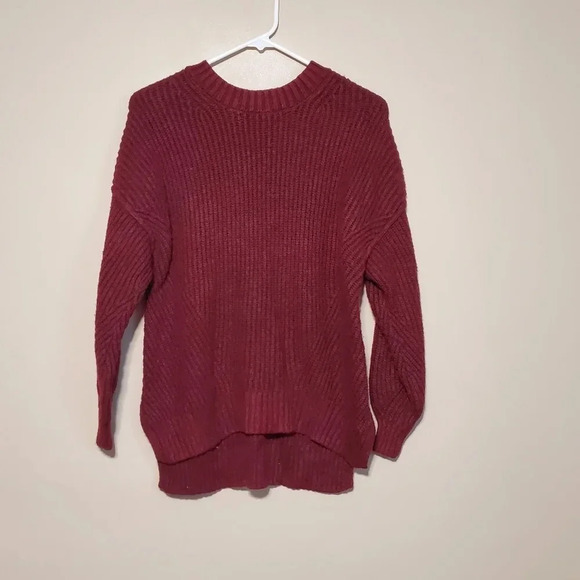 American Eagle Outfitters Women's Size XS Sweater Maroon Crew Neck Hi Low - Picture 1 of 6